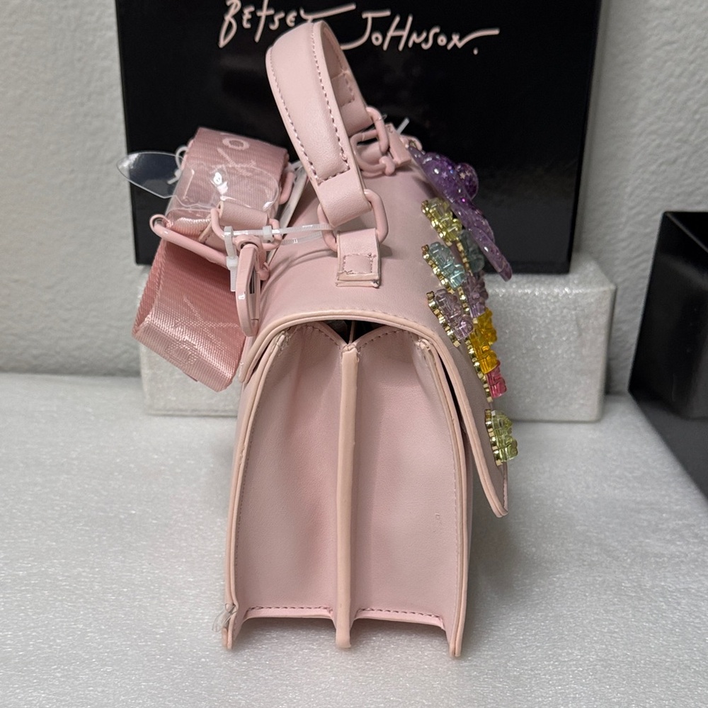 🧸💖 Betsey Johnson Pink Mini Bag with Bear Accents – NWT – Super Cute & Rare! - Picture 11 of 13